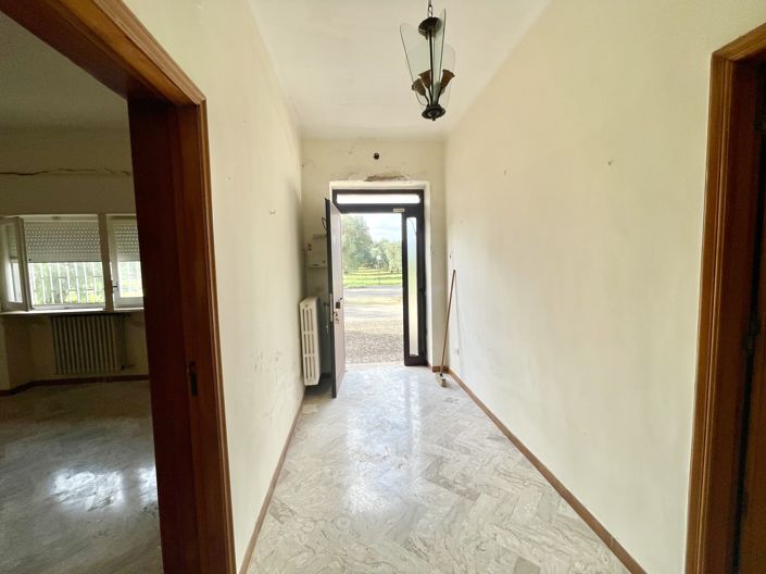 Image No.27-6 Bed Villa for sale