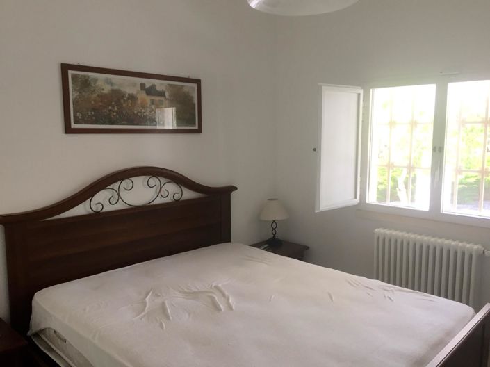 Image No.14-3 Bed Property for sale