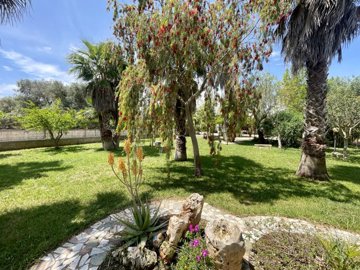 1 - San Vito dei Normanni, Villa