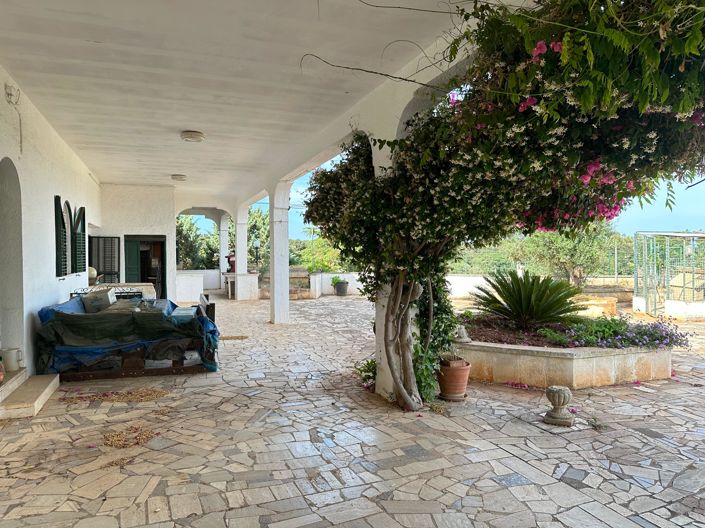 Image No.5-5 Bed Villa for sale