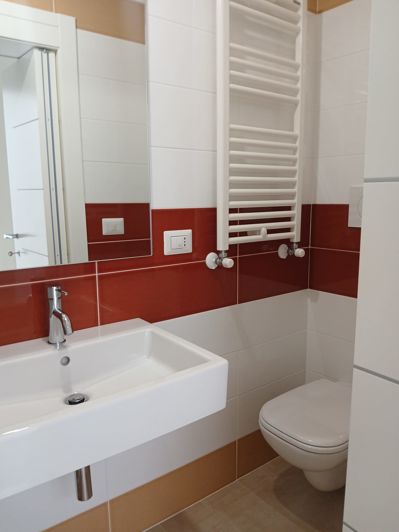 Image No.18-3 Bed Townhouse for sale