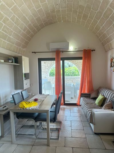 Image No.23-6 Bed Property for sale