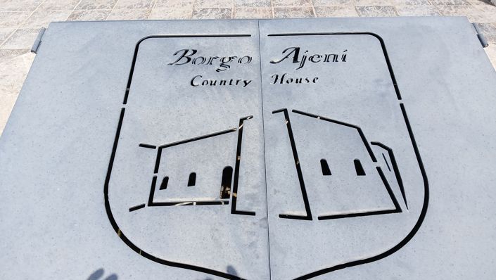 Image No.36-6 Bed Property for sale