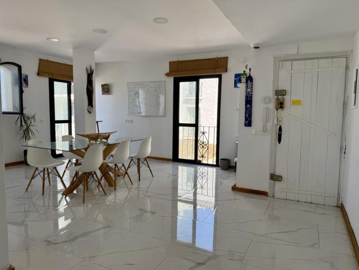 Image No.9-2 Bed Apartment for sale