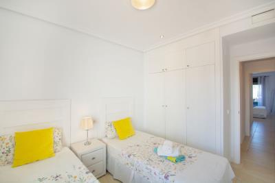 12-53013098fcab6c38b1379cd33298e050