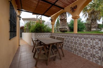 8-e64a9055bba3e77ac8aca3b893cdf826