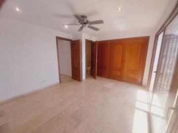 10-bb915d1cb19341576dcdc994b81ab9c5