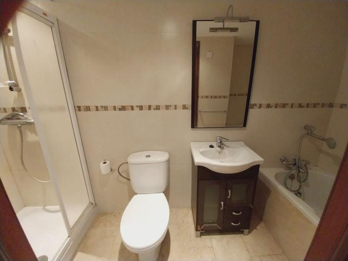 Image No.30-4 Bed Townhouse for sale