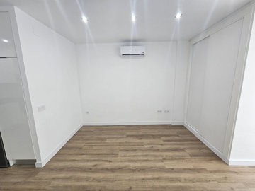 8-e64a9055bba3e77ac8aca3b893cdf826