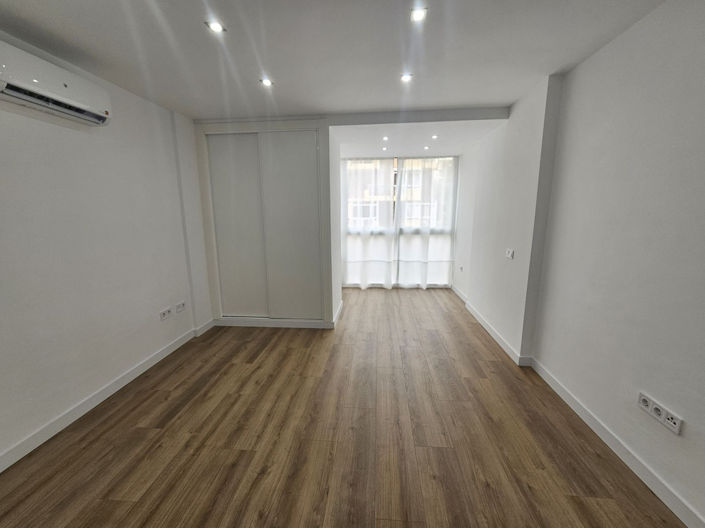 Image No.9-Studio for sale