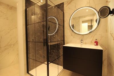 10-bb915d1cb19341576dcdc994b81ab9c5