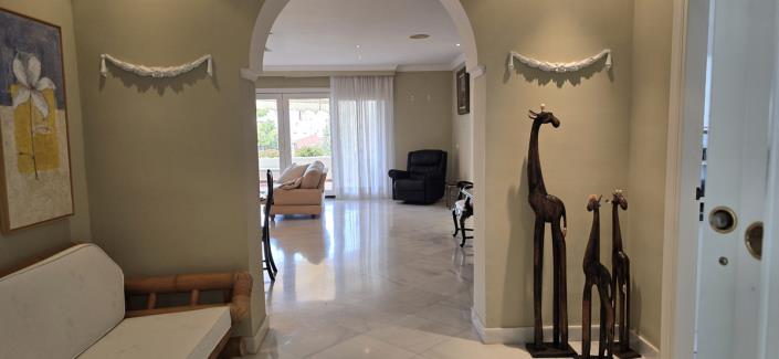 Image No.6-4 Bed Apartment for sale