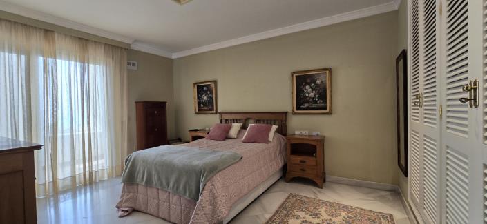 Image No.33-4 Bed Apartment for sale