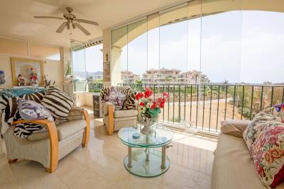 2-5bd7b9d04b45e33852eaf0ec6670150d