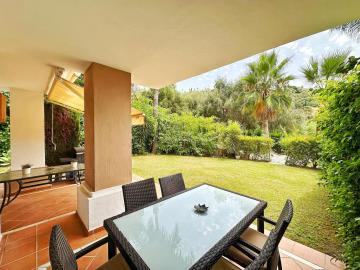 4-498bdfab4a7fcf25df40c2176acd63a0