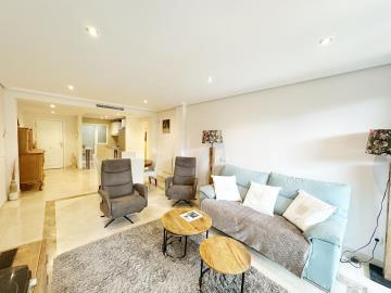 11-4d8aa6e612c0d8ce985b634e45aeea7a