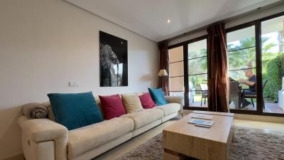 12-9d2414e6554ff283a7dbb3894364f2bd