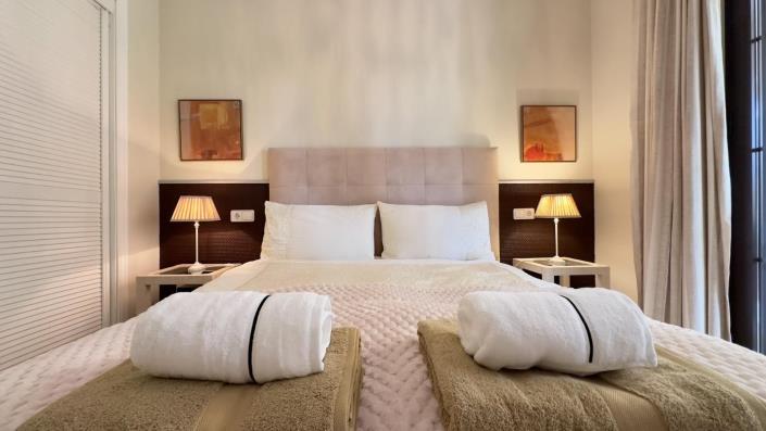 Image No.25-3 Bed Apartment for sale