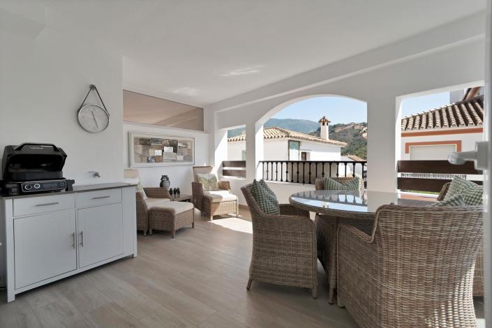 Image No.10-2 Bed Apartment for sale