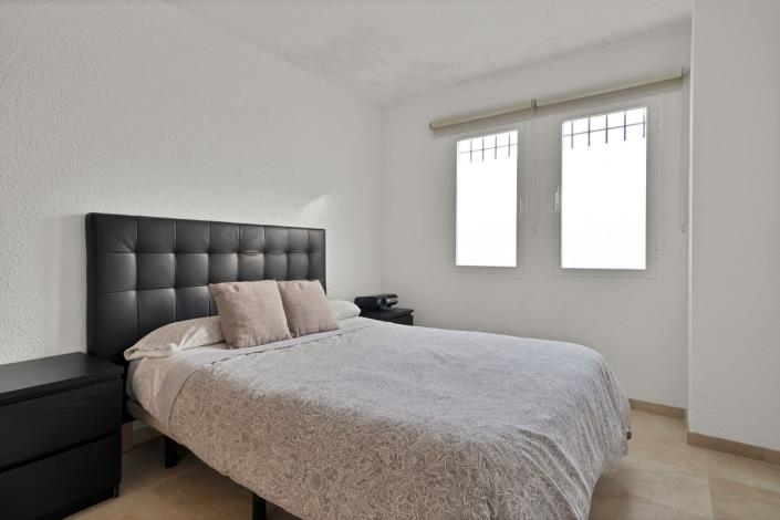 Image No.6-3 Bed Apartment for sale