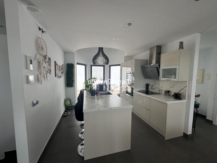 Image No.30-4 Bed Villa / Detached for sale