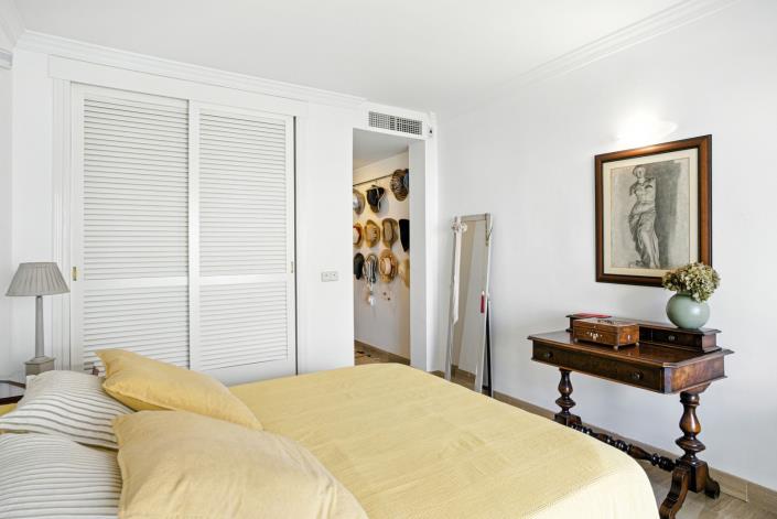 Image No.14-2 Bed Apartment for sale