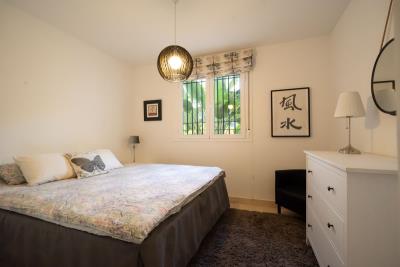 10-bb915d1cb19341576dcdc994b81ab9c5