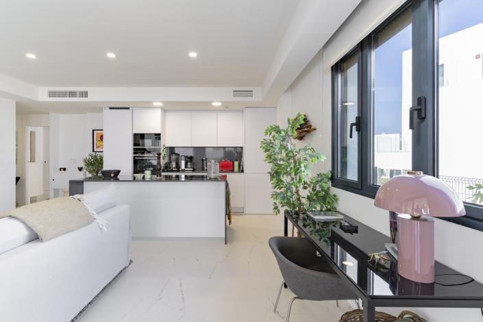 Image No.10-1 Bed Apartment for sale