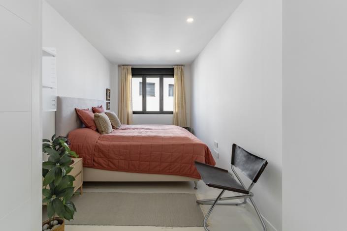 Image No.12-1 Bed Apartment for sale