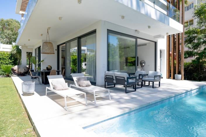 Image No.2-4 Bed Villa / Detached for sale