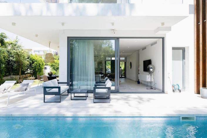 Image No.6-4 Bed Villa / Detached for sale