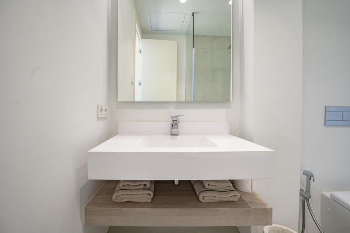 Image No.23-4 Bed Villa / Detached for sale