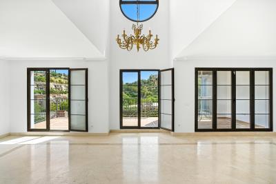 2-5bd7b9d04b45e33852eaf0ec6670150d