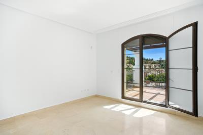 4-c23c0f86247804fa50226aecd8b0b2c8