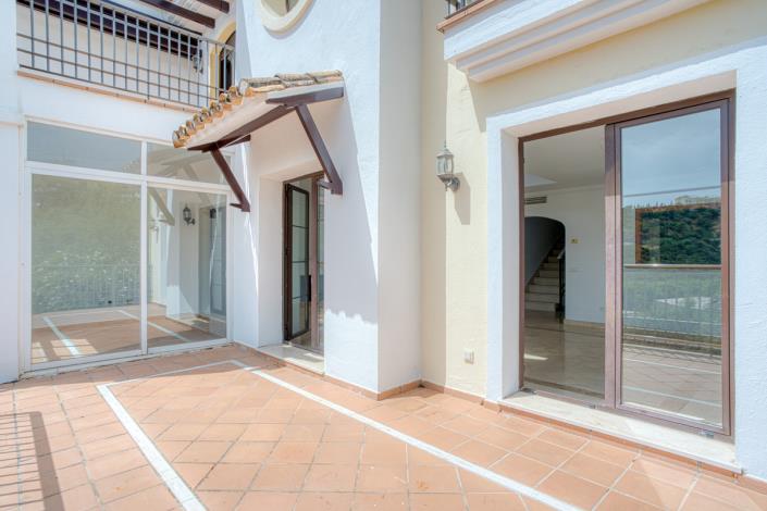 Image No.11-4 Bed Townhouse for sale