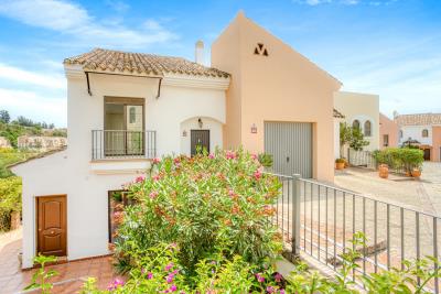 12-53013098fcab6c38b1379cd33298e050