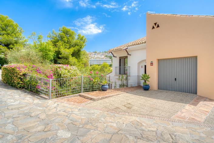 Image No.33-4 Bed Townhouse for sale