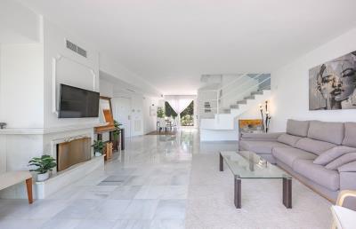 4-498bdfab4a7fcf25df40c2176acd63a0