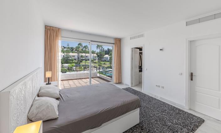 Image No.7-3 Bed Townhouse for sale