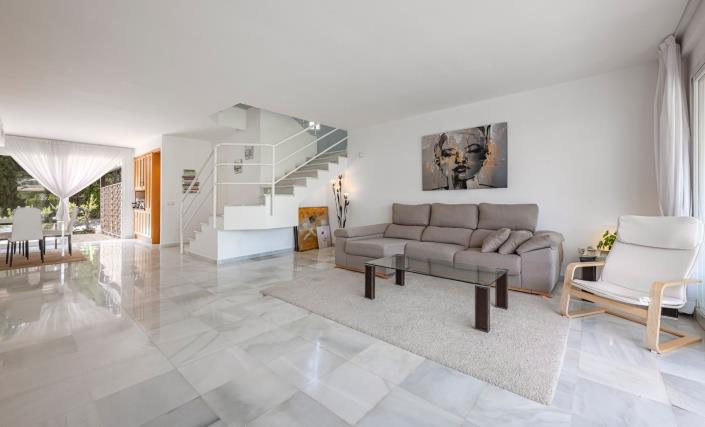 Image No.29-3 Bed Townhouse for sale