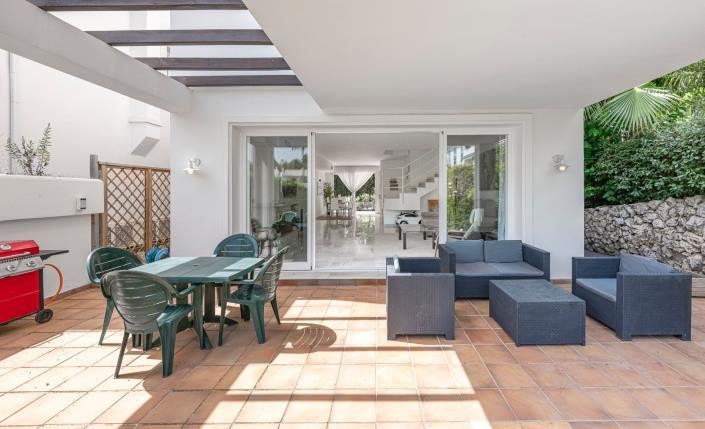 Image No.35-3 Bed Townhouse for sale