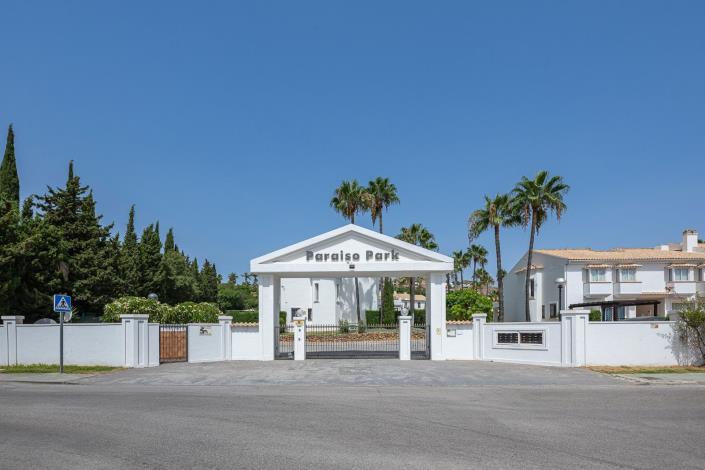 Image No.47-3 Bed Townhouse for sale