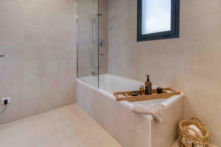 Image No.16-4 Bed Apartment for sale