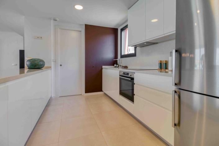 Image No.20-4 Bed Apartment for sale