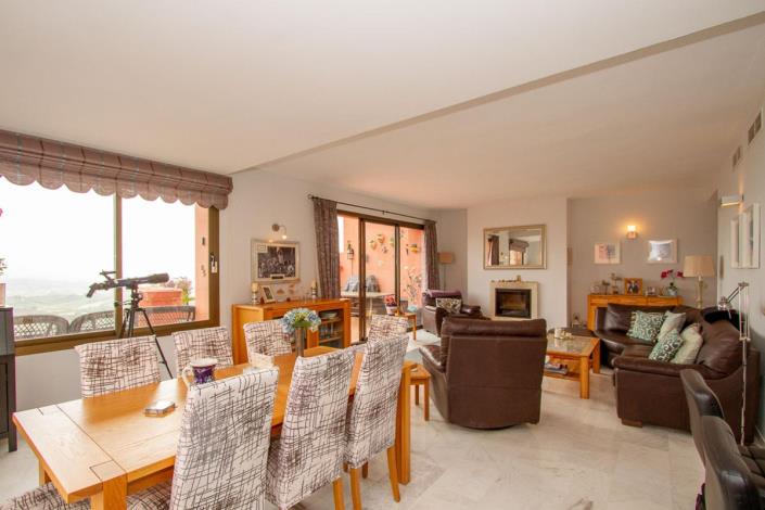 Image No.3-2 Bed Apartment for sale