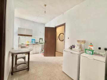 12-9d2414e6554ff283a7dbb3894364f2bd