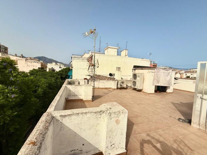 Image No.17-2 Bed Apartment for sale