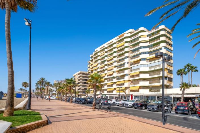 Image No.33-2 Bed Apartment for sale