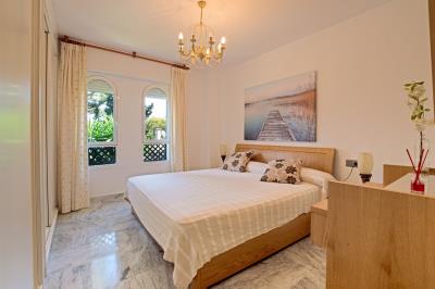 15-11d12f2f454f2f5e9b981fdd8b901d51