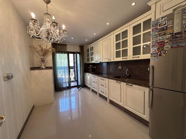 Image No.3-4 Bed Apartment for sale